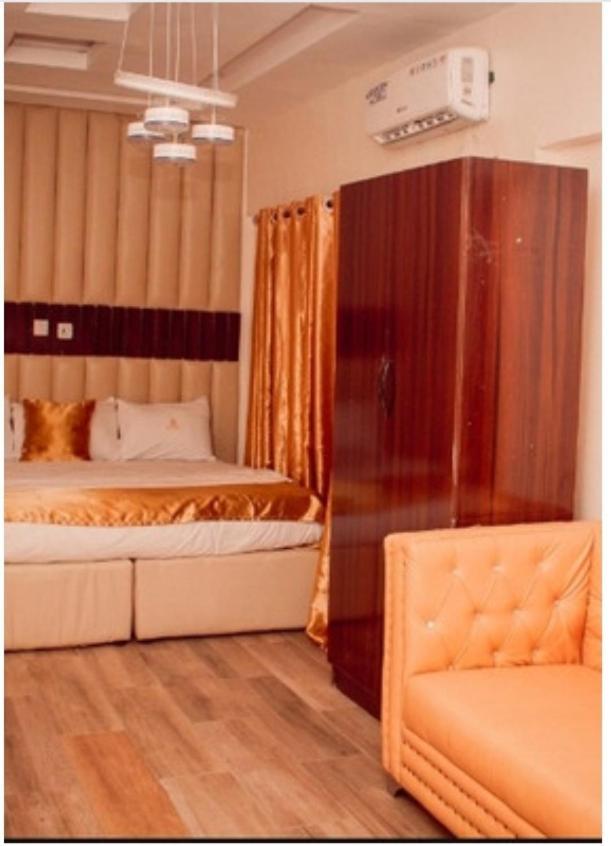 Hotel D Ritz Owode Ede ภายนอก รูปภาพ