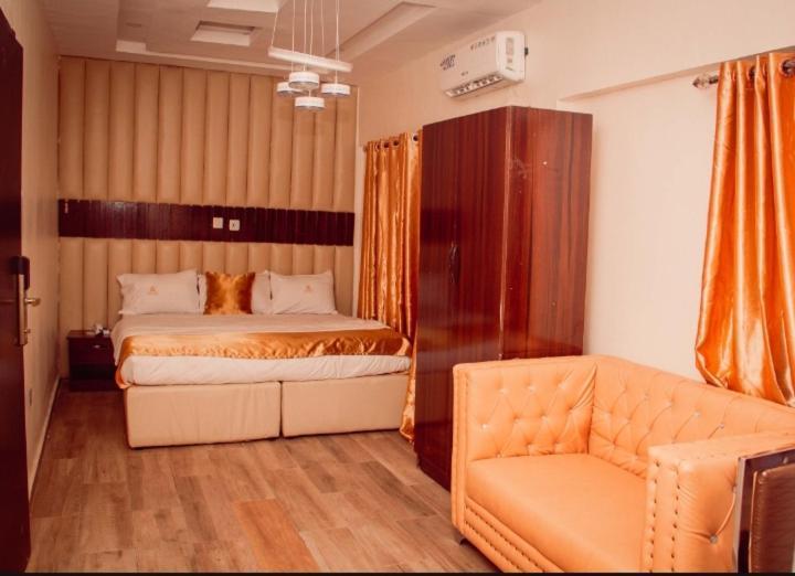 Hotel D Ritz Owode Ede ภายนอก รูปภาพ